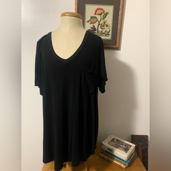 ModCloth Lot of Two High-Low Hemmed Tees 1X - Picture 12 of 16